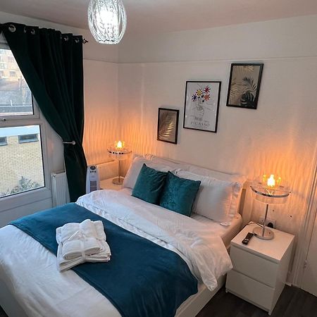 Luxury 1Bed Holiday Flat-10 Minutes From London Bridge & 3Mins Walk To Lewisham Dlr Apartment ภายนอก รูปภาพ