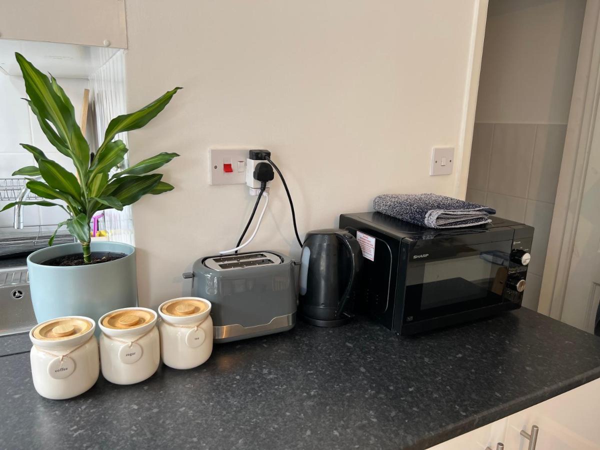 Luxury 1Bed Holiday Flat-10 Minutes From London Bridge & 3Mins Walk To Lewisham Dlr Apartment ภายนอก รูปภาพ